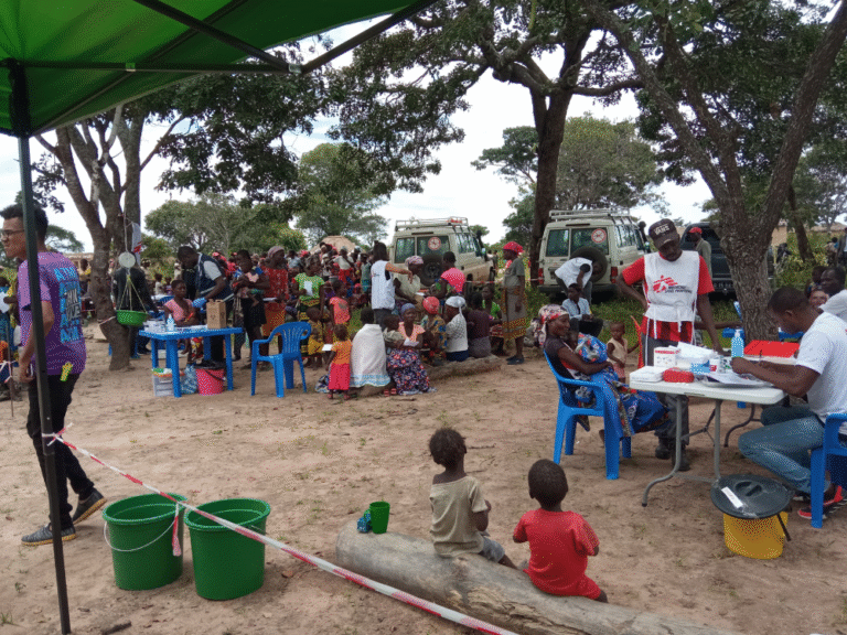 En el hospital que apoyamos hemos recibido a cientos pacientes heridos desde que comenzaron los combates en Darfur del Norte, Sudán