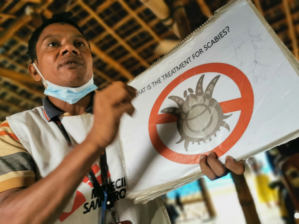 MSF atiende a pacientes con Sanra en los campos de Bangladesh