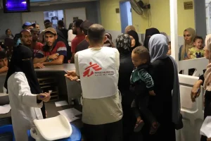 Sala de maternidad del Hospital Nasser. Julio fue un mes mortal en Gaza.