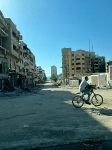 Vista de una carretera en la ciudad de Gaza