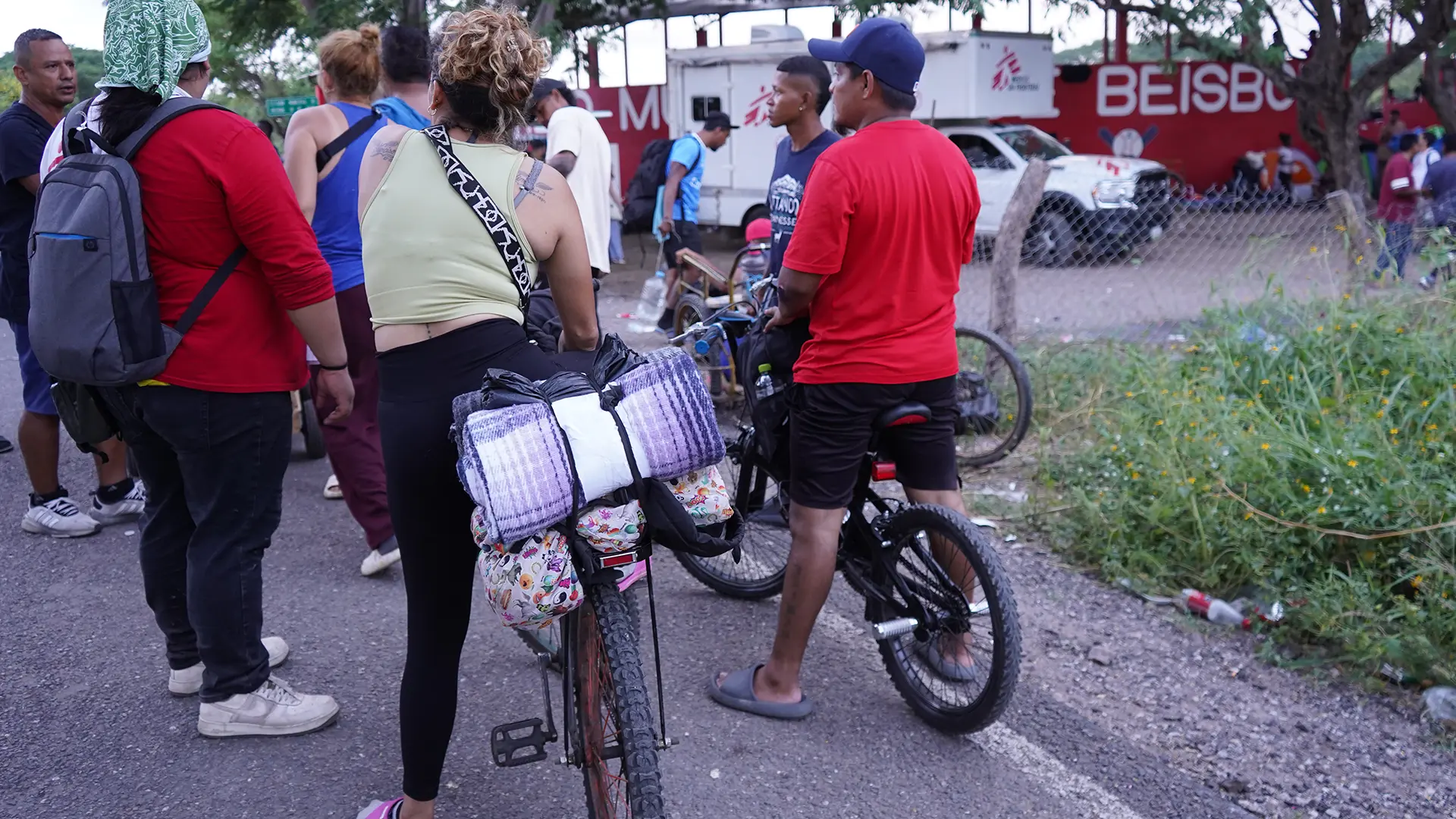 A finales de 2024 y principios de 2025 MSF atendimos, a través de clínicas móviles, a personas migrantes que se desplazaban en caravanas por el sur de México.