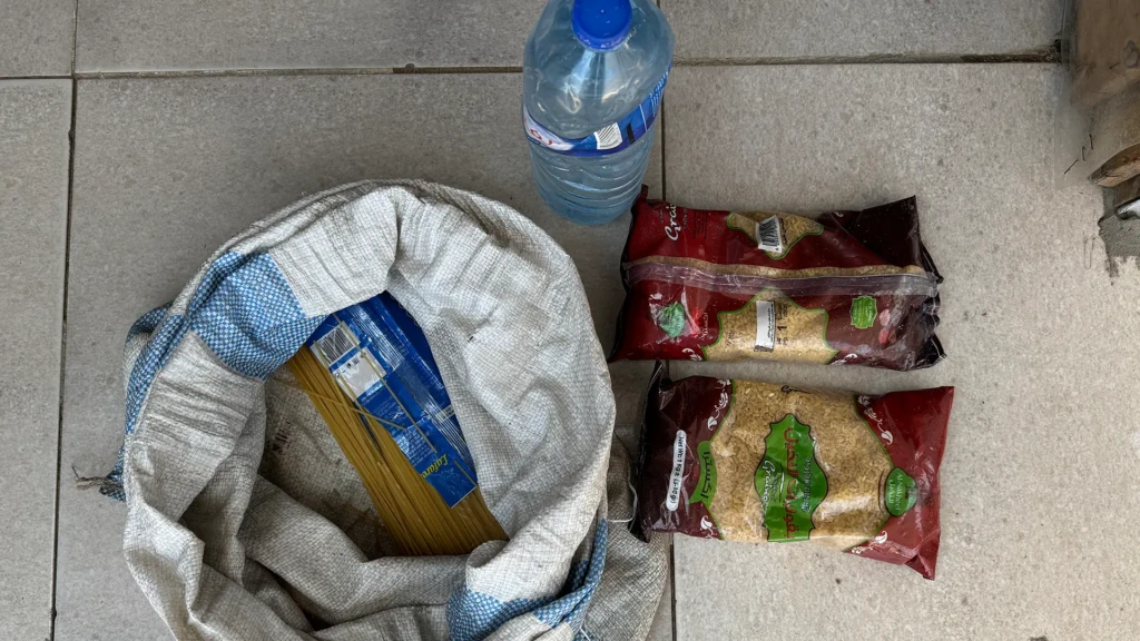 El plan de distribución de alimentos en Gaza obliga a los palestinos a elegir entre obtener comida o morir.