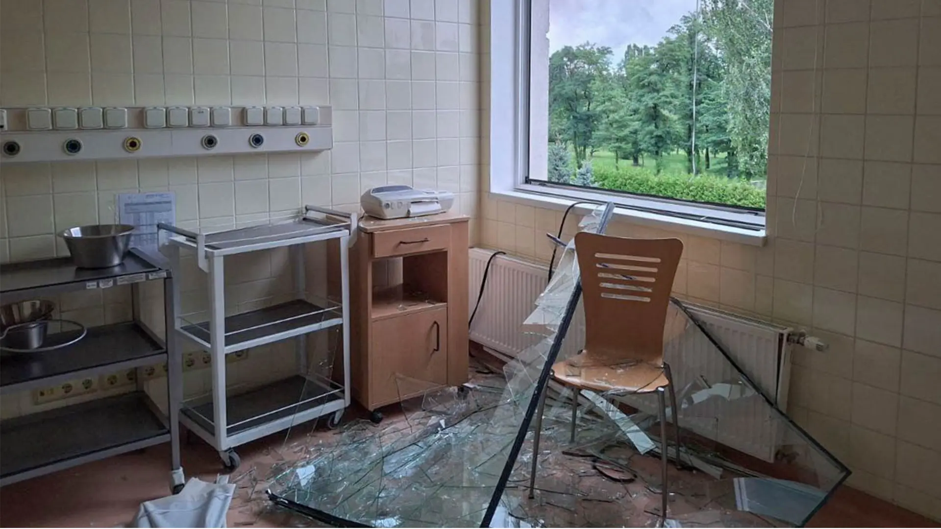 Un hospital materno en Kiev dañado por los bombardeos.