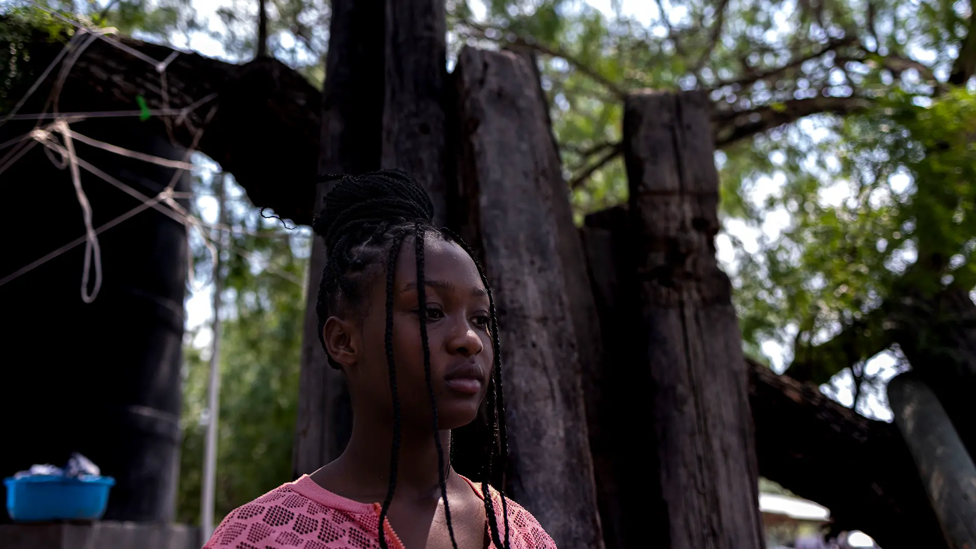 Mara, de 13 años, y su familia se alojan en el albergue "Kaleo" en Reynosa, México. Salieron de Haití hace dos años con la esperanza de encontrar una vida mejor.