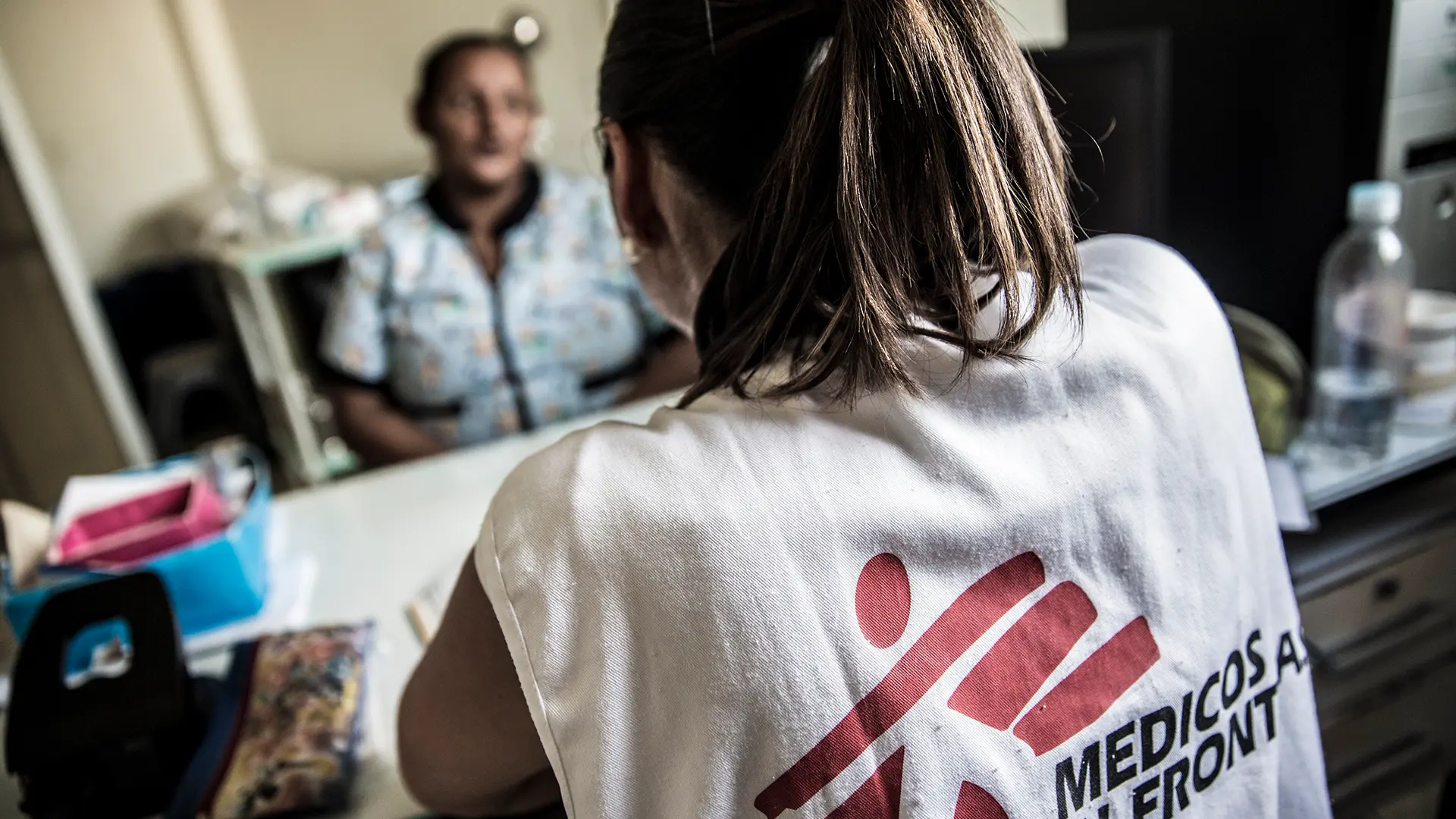 Cauca 2014: En Cauca, los psicólogos de MSF también atendieron niños y niñas con estrés post traumático, terrores nocturnos, enuresis e incluso víctimas de violencia sexual. Anna Surinyach 