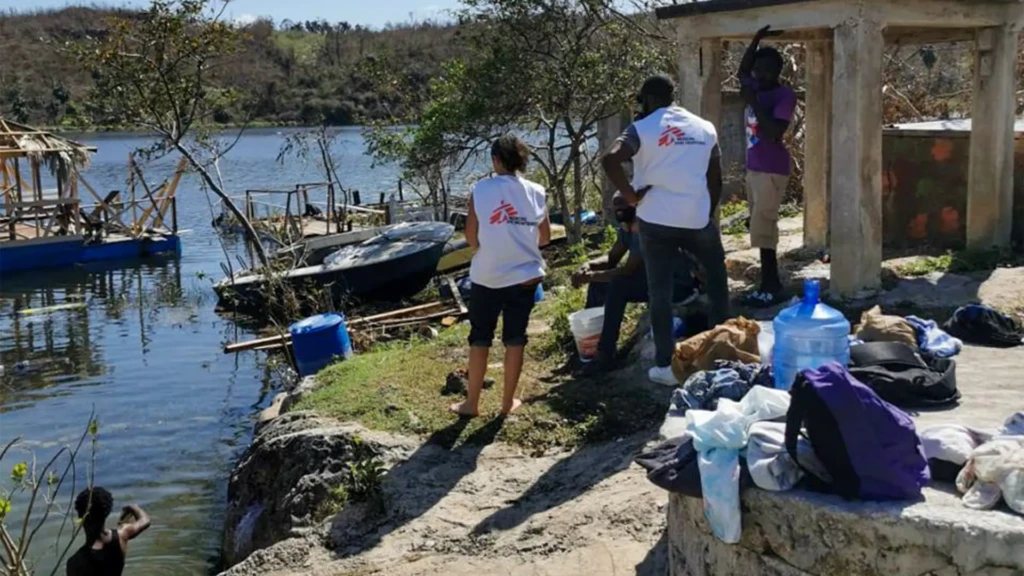 Equipos de emergencia de MSF evalúan las necesidades por el huracán Melissa en zonas remotas de la parroquia de Saint Elisabeth, Jamaica. 04 de noviembre de 2025.