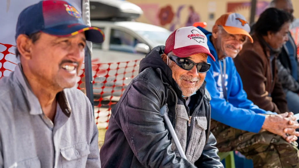 Las actividades del equipo incluyen trabajo con grupos comunitarios en Riveras del Bravo y Talamas.