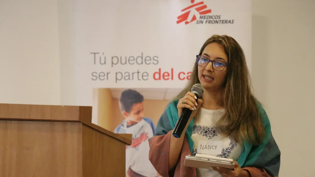 Nancy Guerrero Castillo, directora general de MSF Sudamérica de habla hispana, en el taller sobre crisis climática realizado en Bogotá, Colombia.