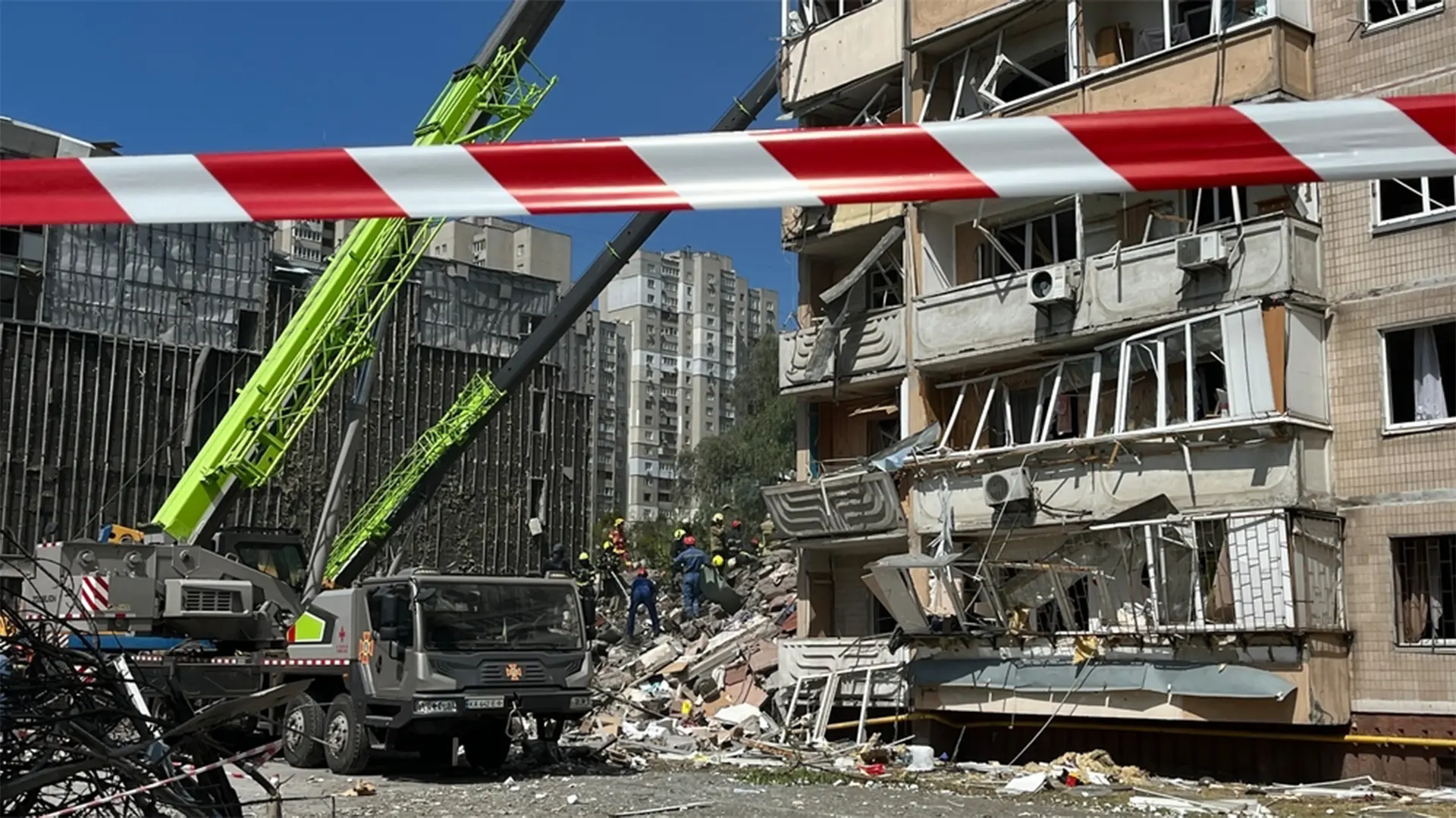La ola masiva de ataques rusos daña infraestructuras civiles en todo Ucrania.