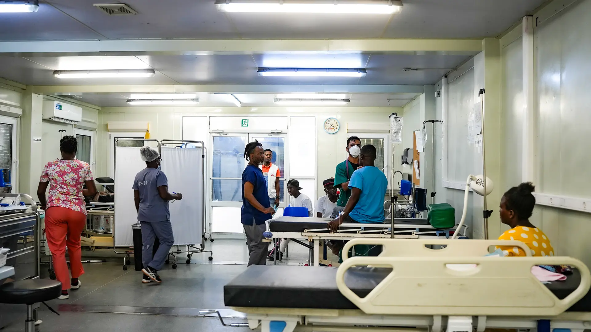 El 1 de junio, MSF decidió reabrir el departamento de urgencias de su hospital, junto con la unidad que presta atención a sobrevivientes de violencia sexual.