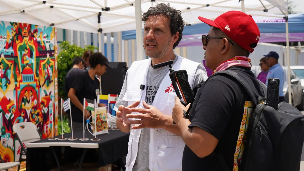 Jorge Martín, coordinador de proyecto en Chalco, supervisando las actividades.