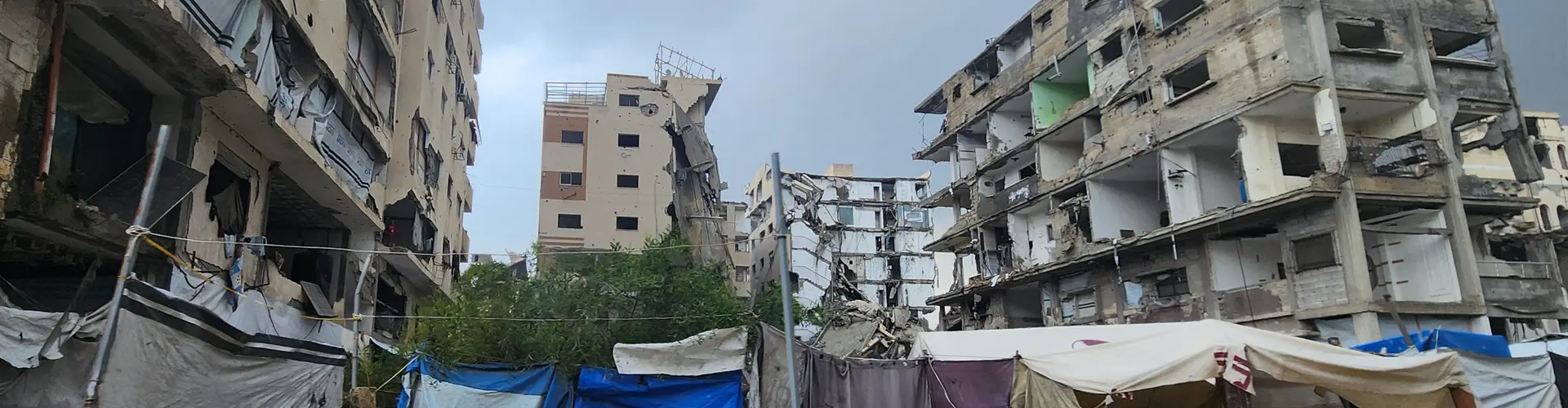 Un refugio improvisado para personas desplazadas en Gaza, febrero de 2026. © Craig Kenzie / MSF