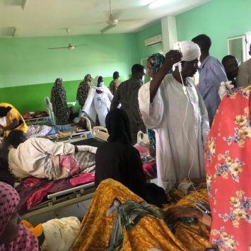 En el hospital que apoyamos hemos recibido a cientos pacientes heridos desde que comenzaron los combates en Darfur del Norte, Sudán