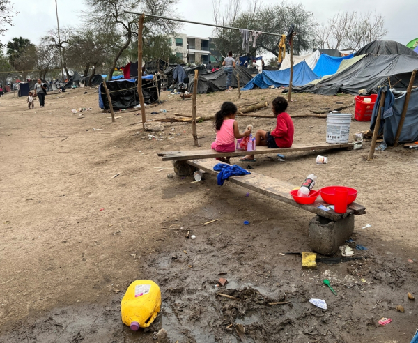 MSF brinda atención sanitaria a migrantes en campamento improvisado en Matamoros, México