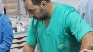 El Dr. Obeid en el Hospital Al Shifa (Gaza), en una fotografía de noviembre de 2023.