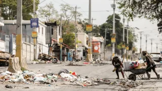 Vista del barrio Delmas 18 en Puerto Príncipe, Haití, tras enfrentamientos entre grupos armados y las fuerzas policiales.