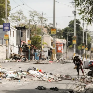 Vista del barrio Delmas 18 en Puerto Príncipe, Haití, tras enfrentamientos entre grupos armados y las fuerzas policiales.