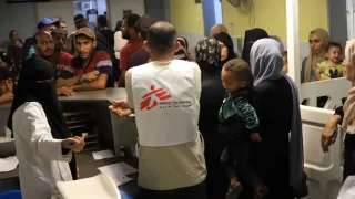 Sala de maternidad del Hospital Nasser. Julio fue un mes mortal en Gaza.