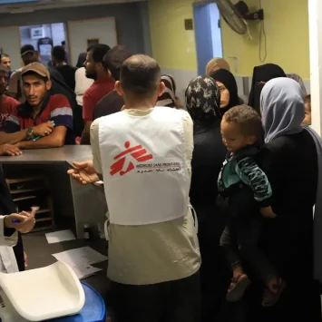 Sala de maternidad del Hospital Nasser. Julio fue un mes mortal en Gaza.