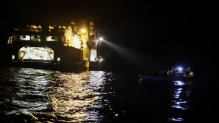 Equipo de Médicos Sin Fronteras durante un rescate de personas en el mar Mediterráneo