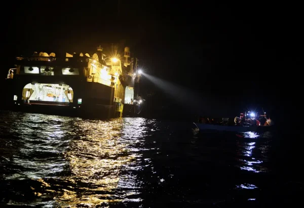 Equipo de Médicos Sin Fronteras durante un rescate de personas en el mar Mediterráneo