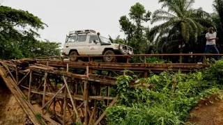 ¿Cuáles son los obstáculos para acceder a las comunidades remotas de Nigeria? Nuestro conductor te cuenta 4.