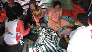 MSF responds to tsunami in Indonesia