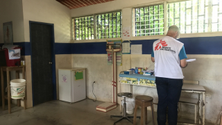 Sucre: Malaria treatment at Putucual health centre